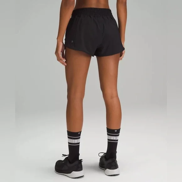 LULULEMON X PELOTON Hotty Hot Short LR - Picture 5 of 10